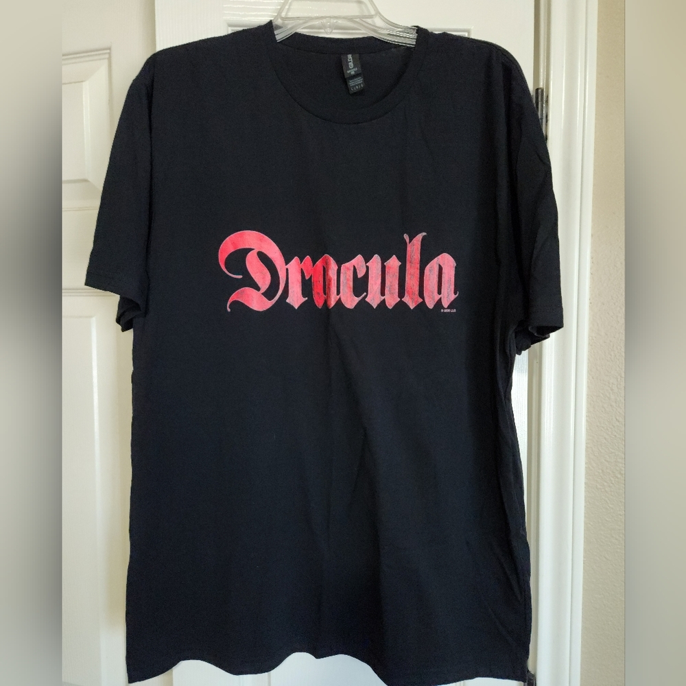 Dracula tee men's large NWOT